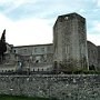 ... edificato dai normanni il Castello di Melfi  è uno dei castelli medievali più rappresentativi del meridione ...