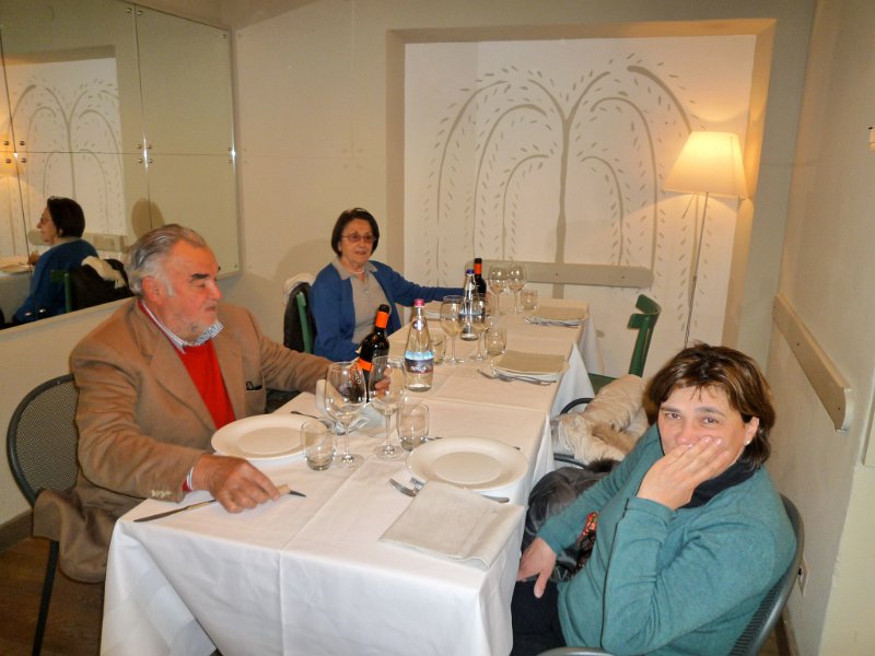 P1100051.jpg - .... il nostro Tour Operator Nazzareno Angelini...