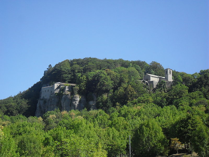 Santuario_verna_dal_basso.JPG - Nel pomeriggio, visita al Santuario francescano de La Verna  (foto presa da Wikipedia)