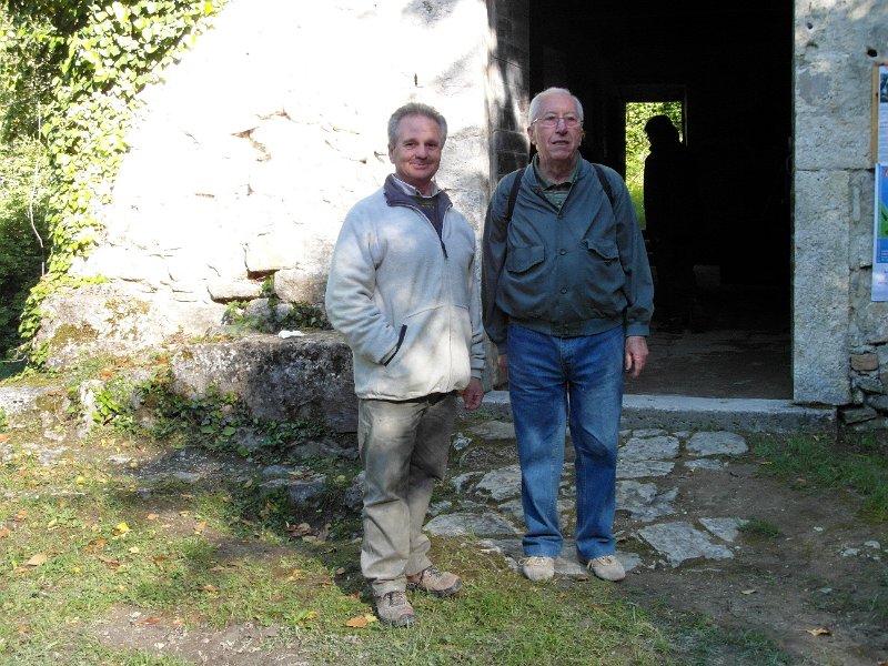 SAM_1061.jpg - Il nostro Presidente con il sig. Ernesto, che abbiamo ringraziato per  la sua squisita cortesia.