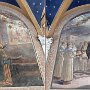 Affreschi sotto il loggiato di ingresso del Tempio