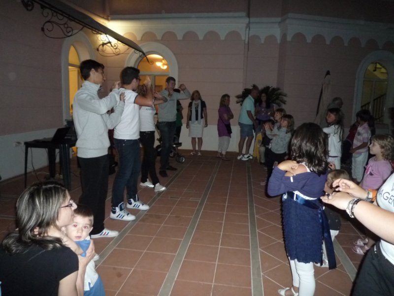 p105018.jpg